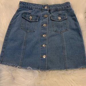 Jean Skirt Forever 21. Size Small. Waist 25”.​​​​​​​​​​​​​​​​​​​